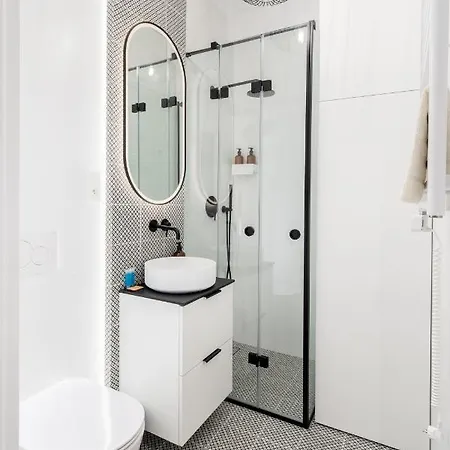 Old Town Modern Studio Апартаменты