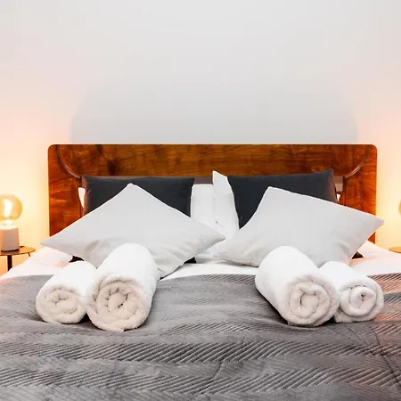 Old Town Modern Studio Apartamento