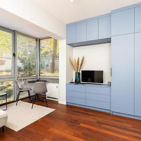 Old Town Modern Studio Apartmán *